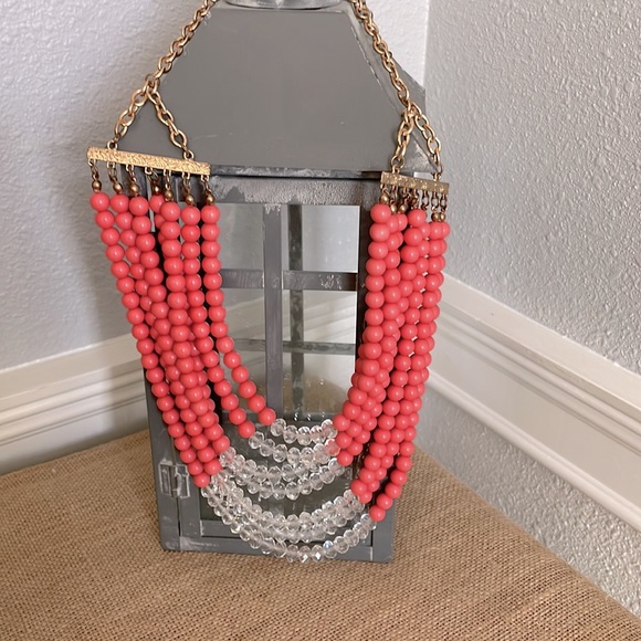 Jewelry - Unique Coral pink statement necklace
